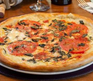 PIZZA POMPEII